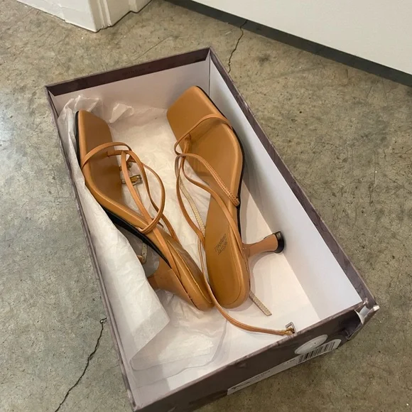 Jeffrey Campbell Fluxx Sandal Nude 7 - Picture 2 of 6